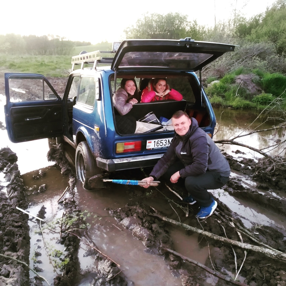 Ниву в грязь. Первый выезд в грязь. Offroad — Lada 4x4 3D, 2 л, 1980 года |  тест-драйв | DRIVE2