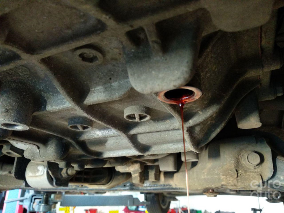 Замена масла в АКПП ч.2, замена передних колодок, сайлентблок ...