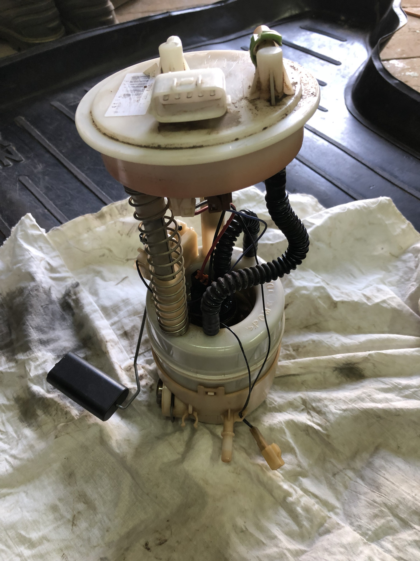 Топливный фильтр nipparts — Nissan X-Trail II, 2 л, 2007 года ...