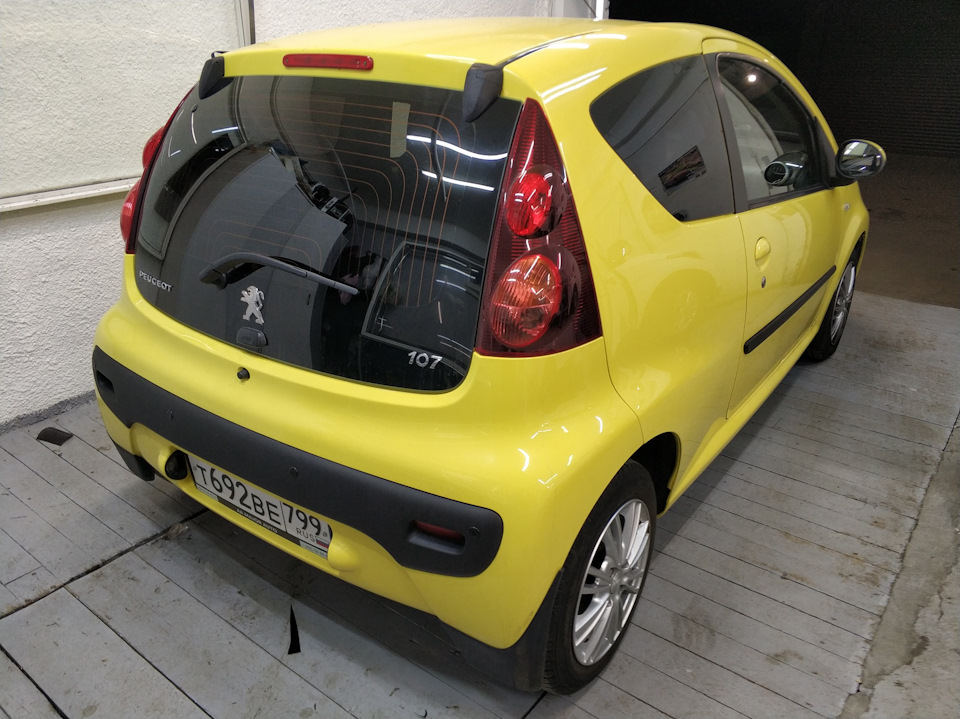 Peugeot 107 5 дверей