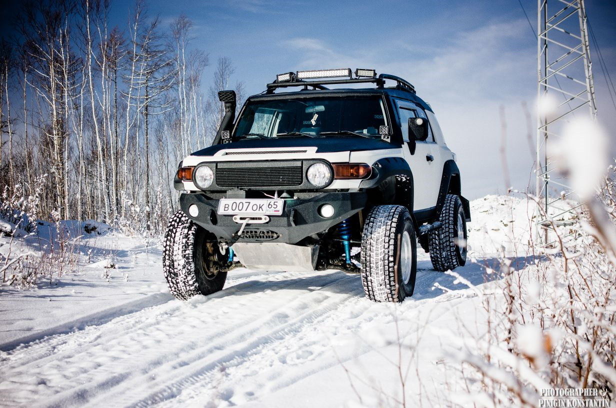 Сибирь авто иркутск. FJ Cruiser камуфляж. Тойота ФЖ Крузер камуфляж. Машина Сибирь. Хорошая машина для Сибири.