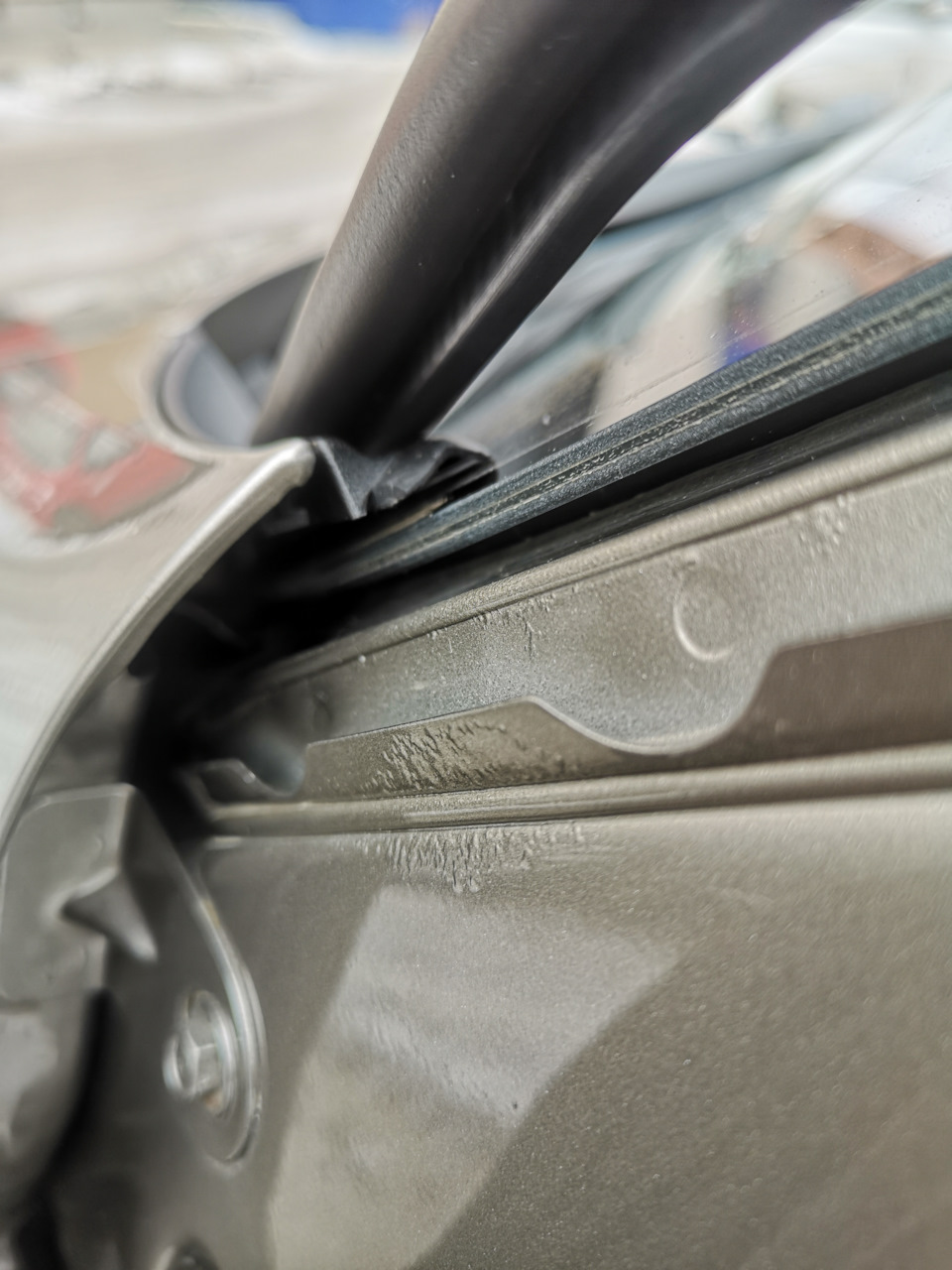 Коррозия, вздутие ЛКП — Lada Гранта (2G) FL, 1,6 л, 2021 года ...