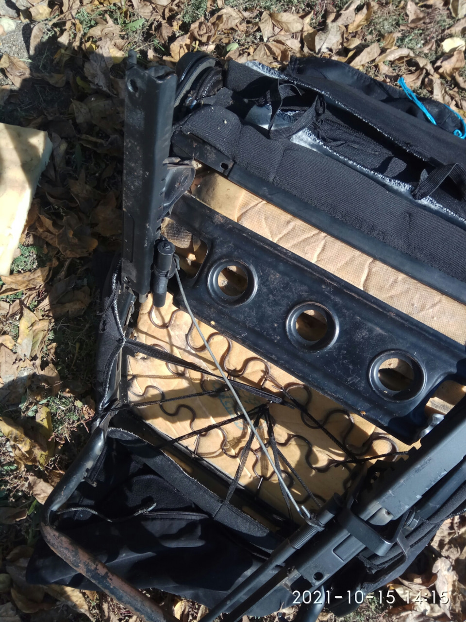 Ремонт водительского сидения — Lada Приора седан, 1,6 л, 2008 года ...