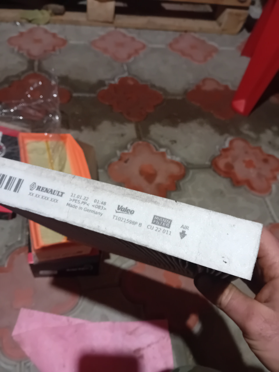 Заводской — Renault Logan Stepway. Запчасти на фото: T1021598P, CU22011