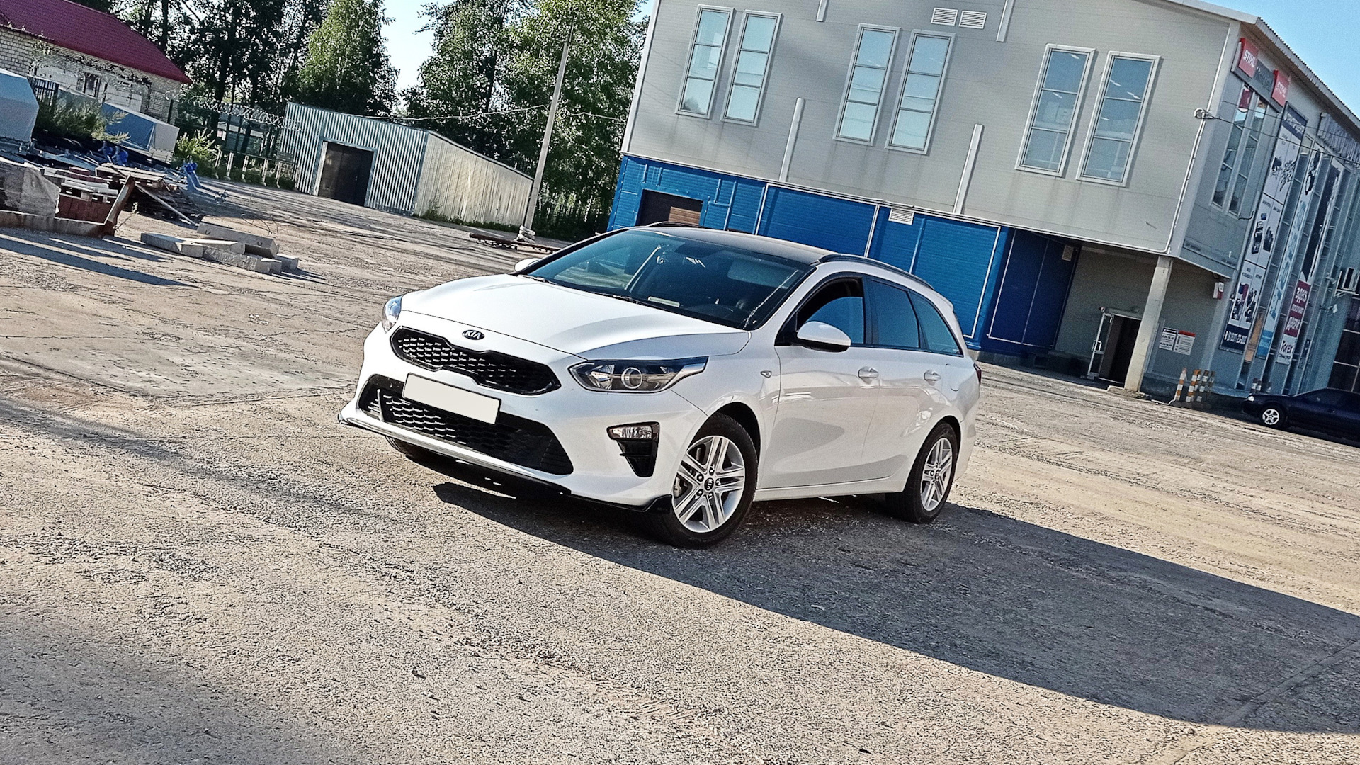 KIA Ceed SW (3G) 1.6 бензиновый 2019 | 