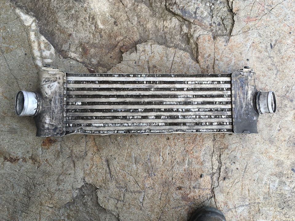 3. Не стал заказывать новый, вычистил свой старый интеркулер. — Lada 21047