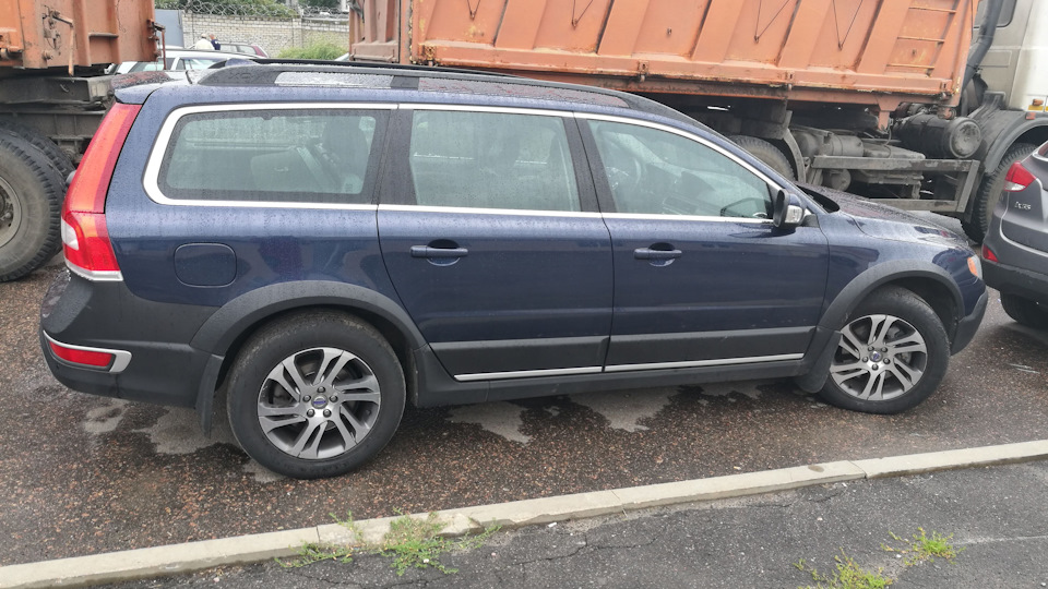 Volvo xc70 drive2