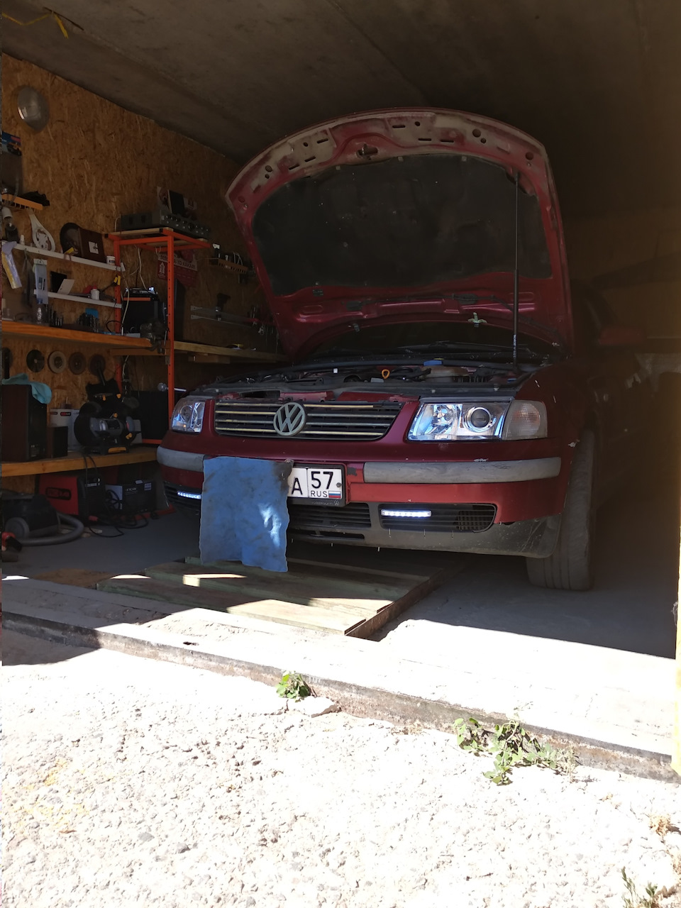 …установил ДХО . При ярком солнце, снизил яркость свечения светодиодов ...