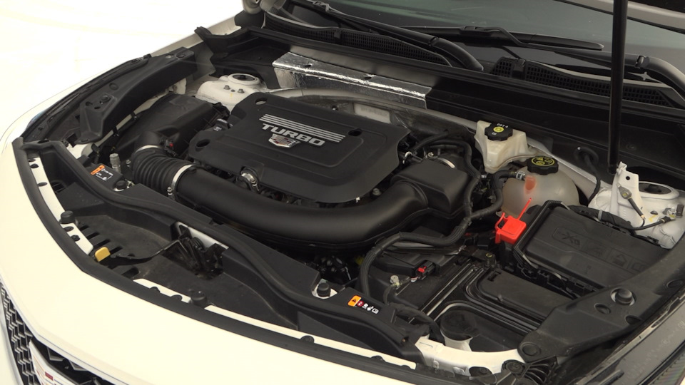 Фото в бортжурнале Cadillac XT4