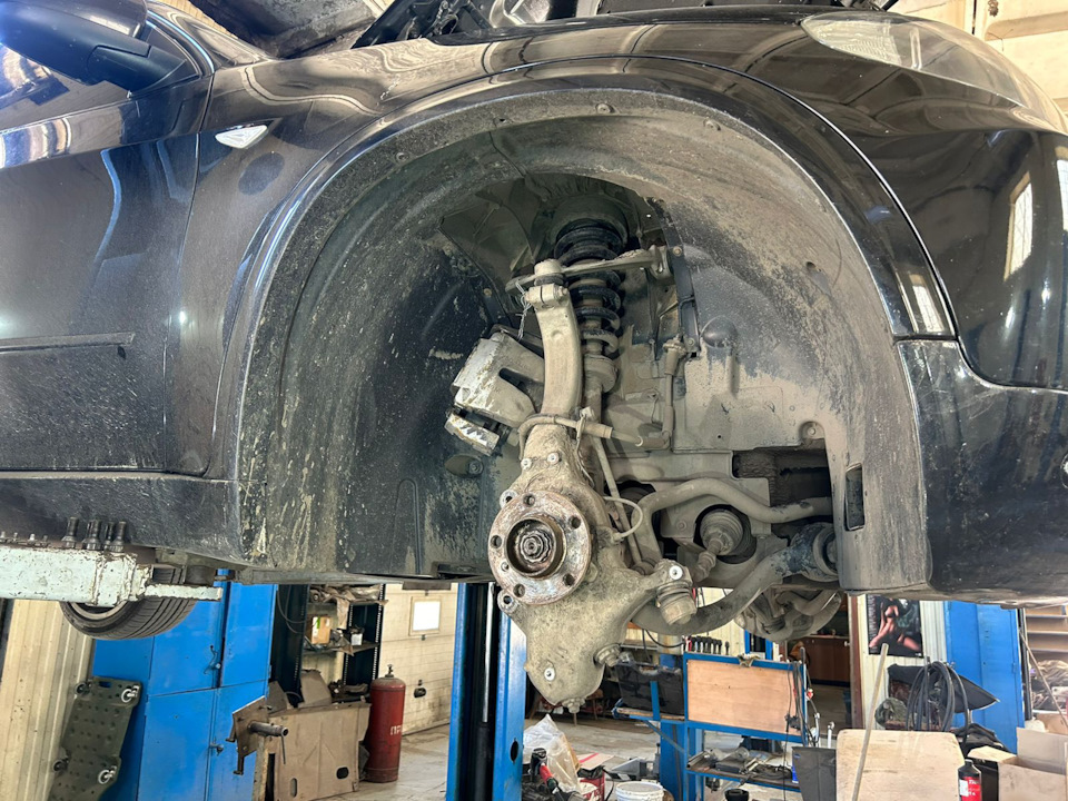 12. Передние амортизаторы и немного еще — BMW X5 (E70), 3 л, 2009 года ...