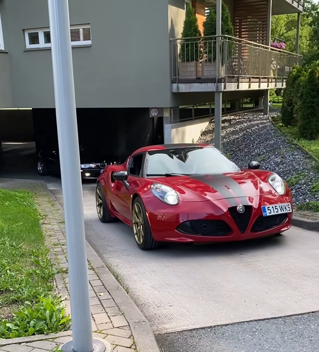 Alfa Romeo 4C 1 8 2015 DRIVE2 Alfa Romeo 4C 1 8 2015 DRIVE2