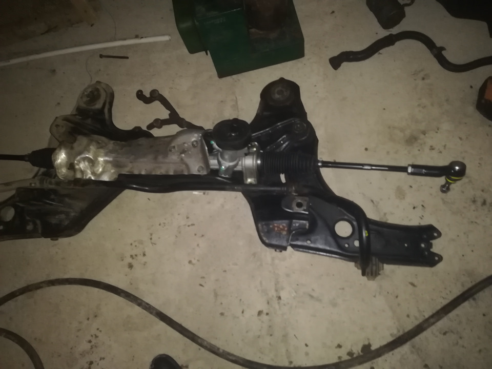 Щелчки при повороте руля влево и право, проблемы с рейкой ГУР ...