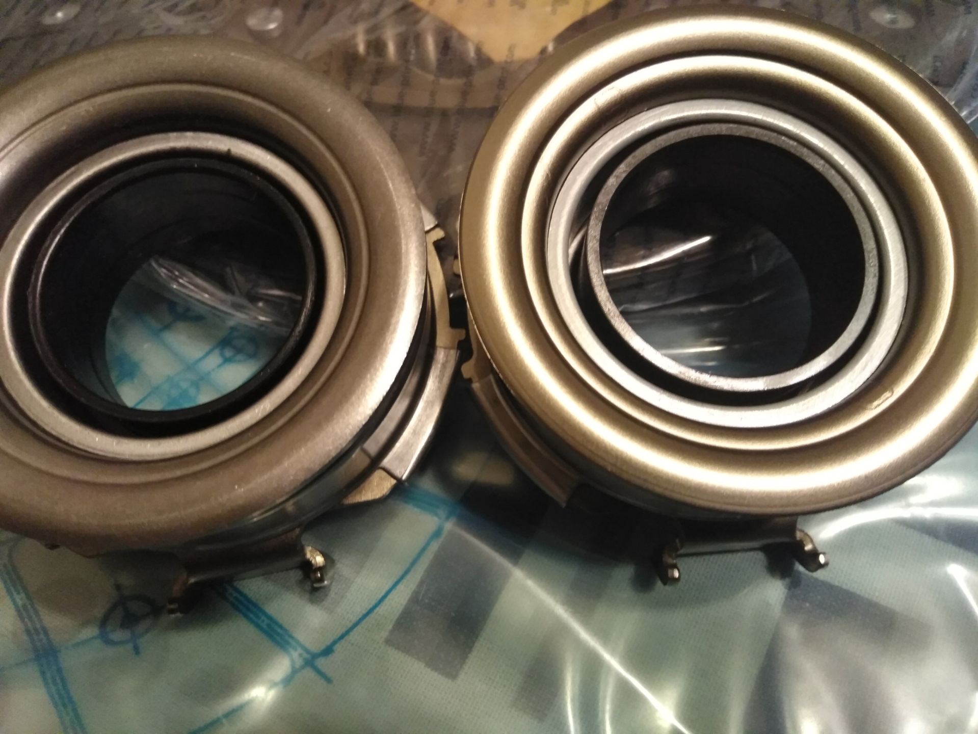 3050212u00. Выжимной подшипник субару. Ej205 стопорное кольцо выжимного субару. Выжимной субару прямой выжим. Выжимной подшипник субару.