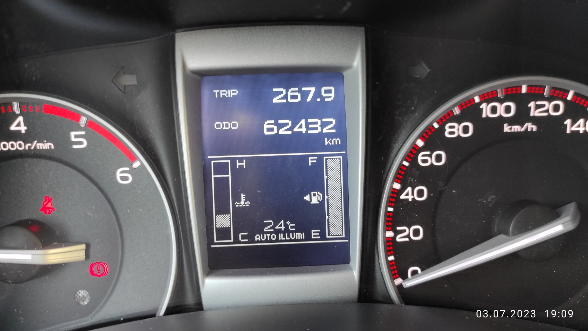 1е полугодие 2023 — Isuzu D-Max, 2,5 л, 2017 года | наблюдение | DRIVE2