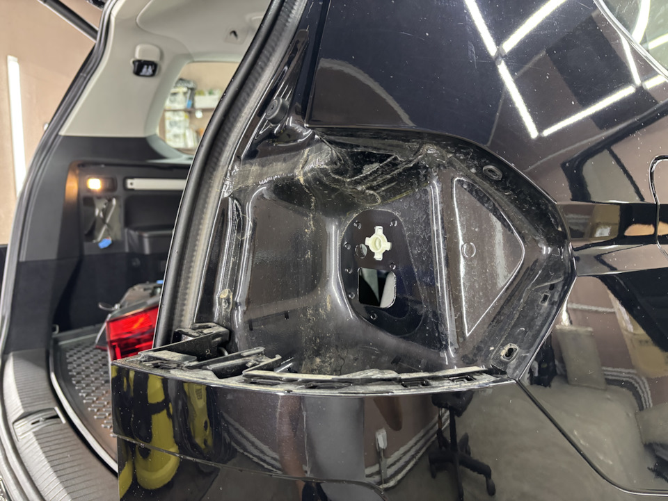 Фото в бортжурнале Volkswagen Touran (2G)