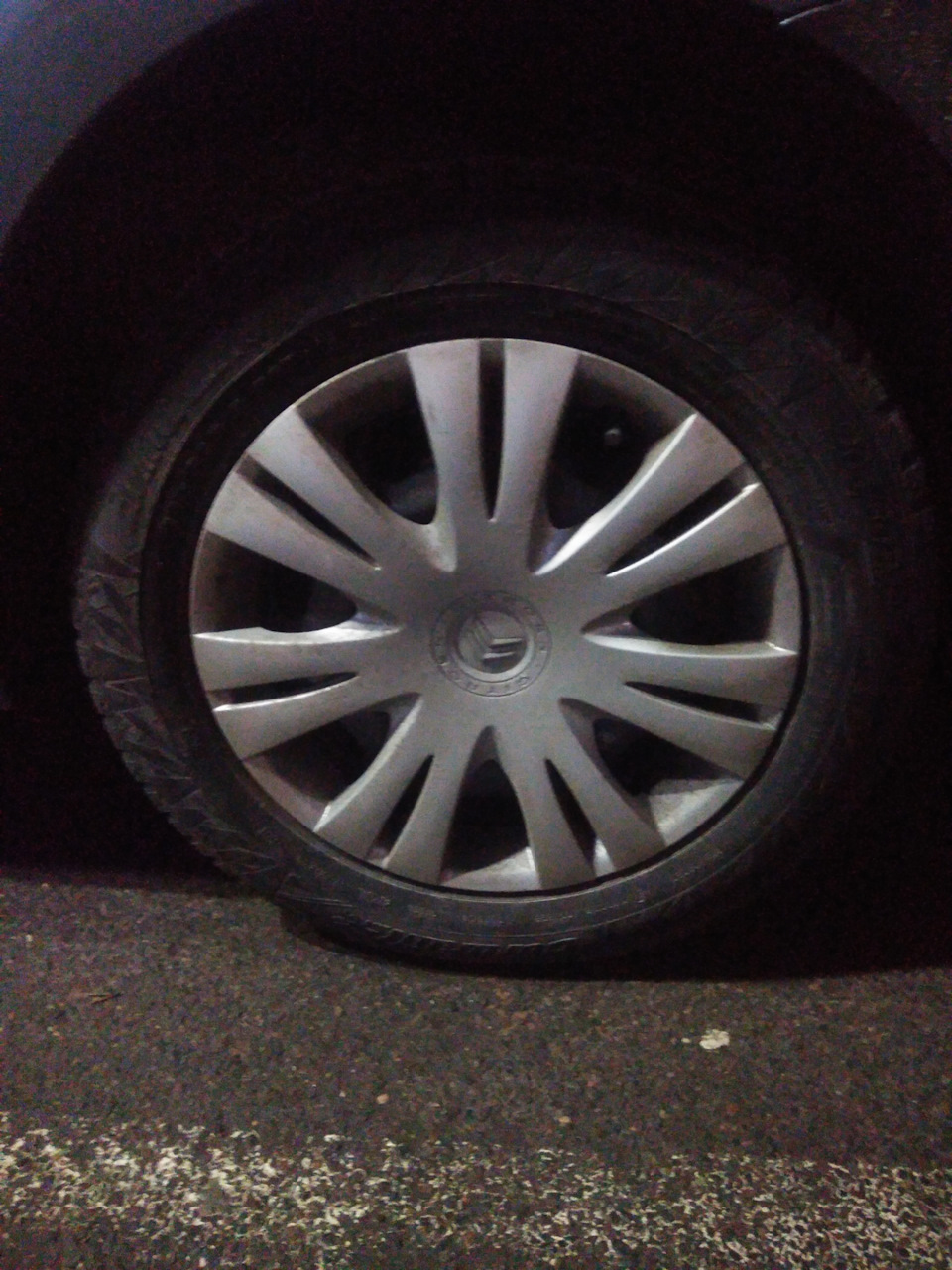 Помните я искал колпак на Ситроен — Citroen Grand C4 Picasso (1G), 1,6 ...