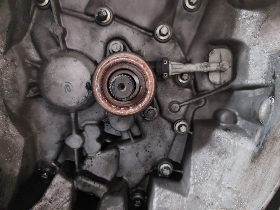 коробка после чистки — Renault Clio IV