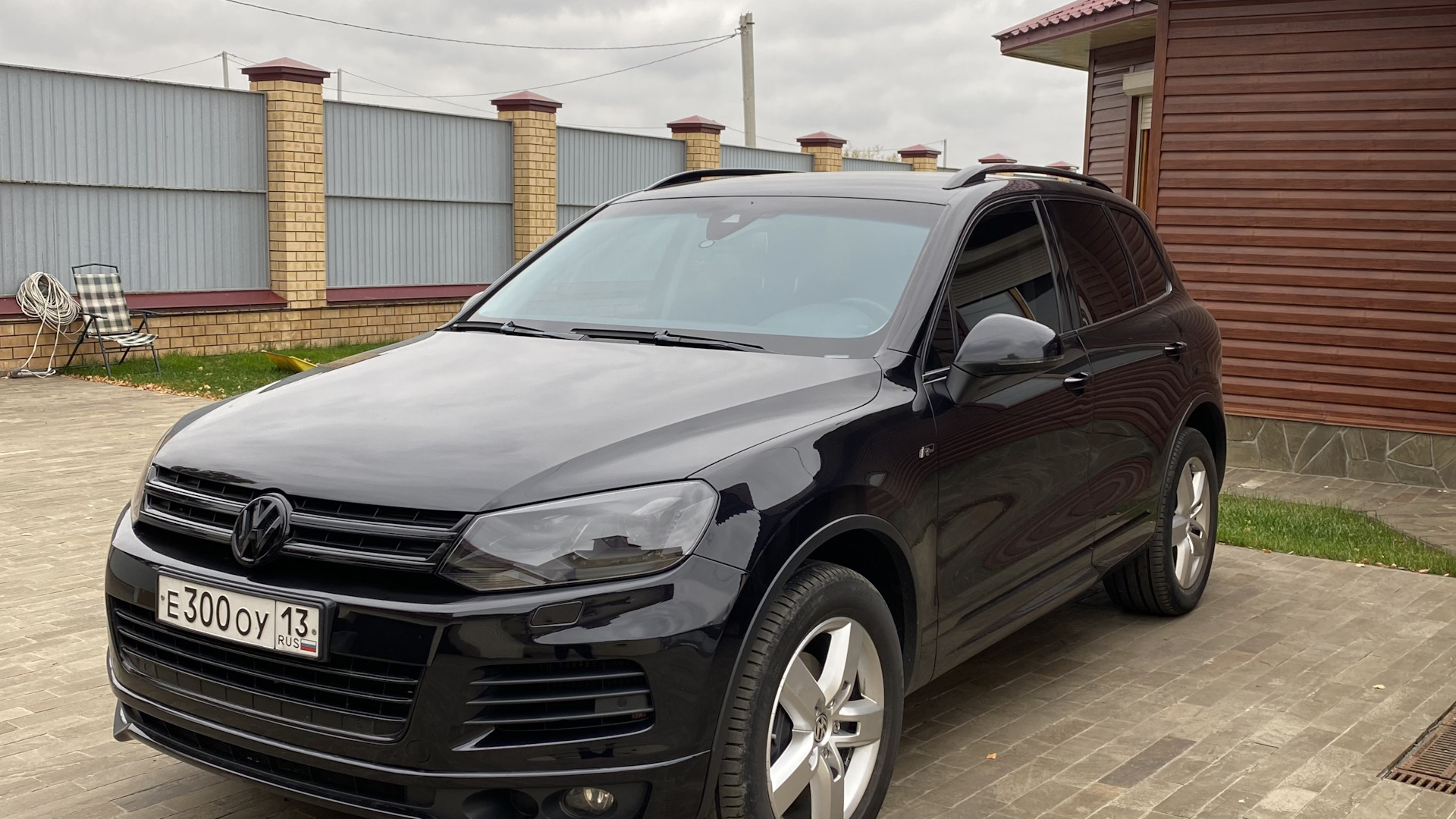 Volkswagen Touareg (2G) 3.0 дизельный 2013 | R line на DRIVE2