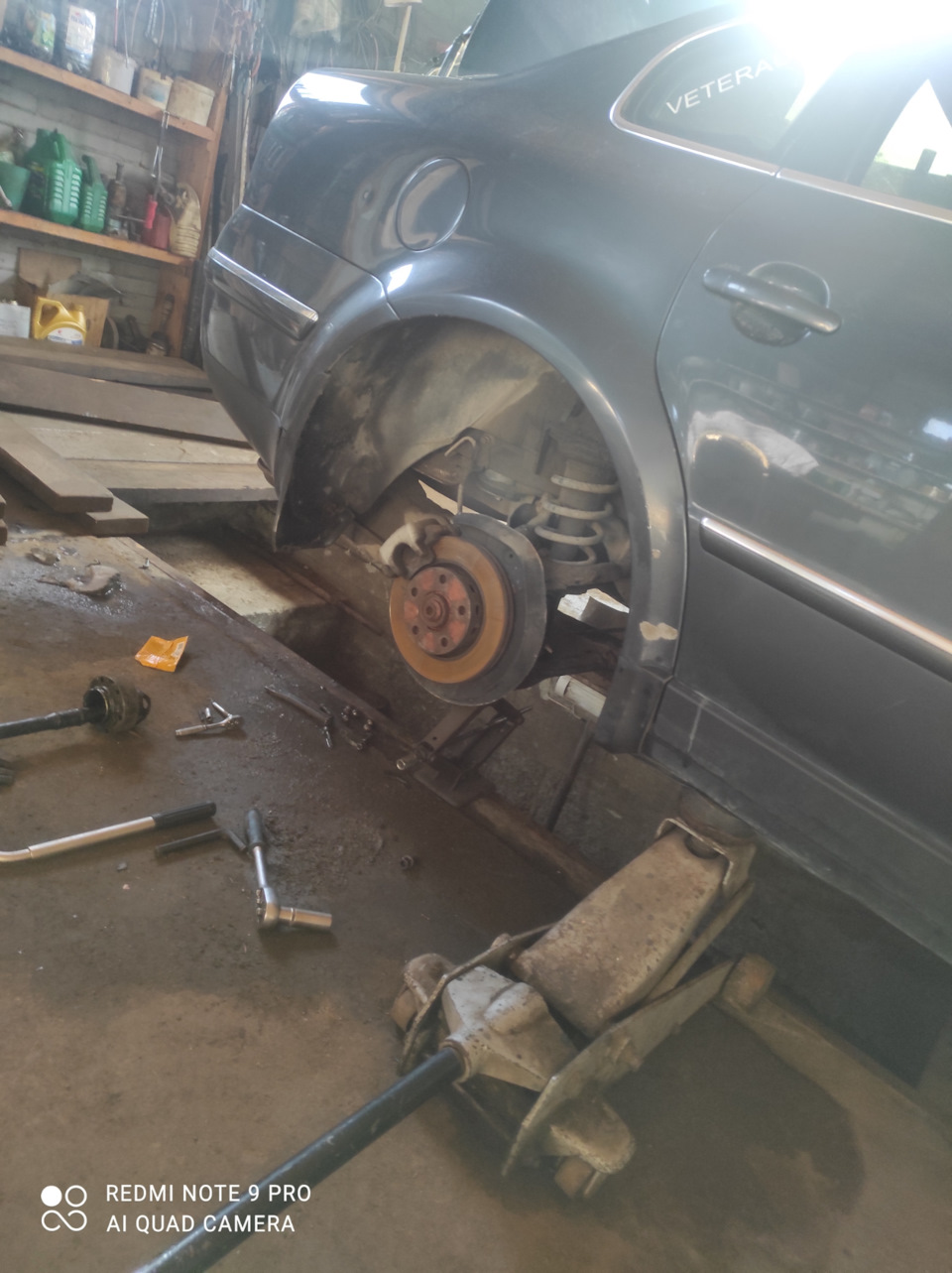 Задний внутренний шрус — Volkswagen Passat B5, 2,3 л, 2002 года ...