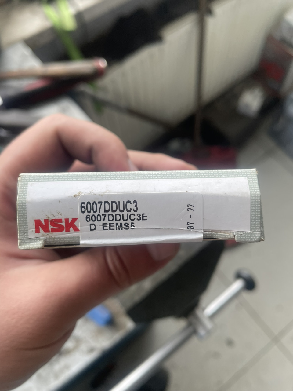 Подшипник NSK 6007DDUC3E — Renault Megane II. Запчасти на фото: 6007DDUC3E