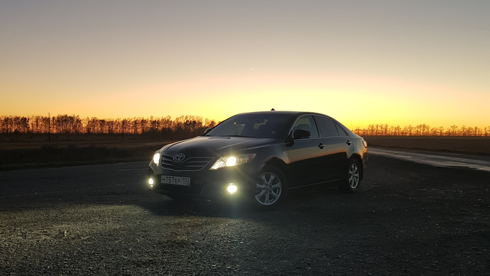 Toyota Camry Диван, нормальный такой