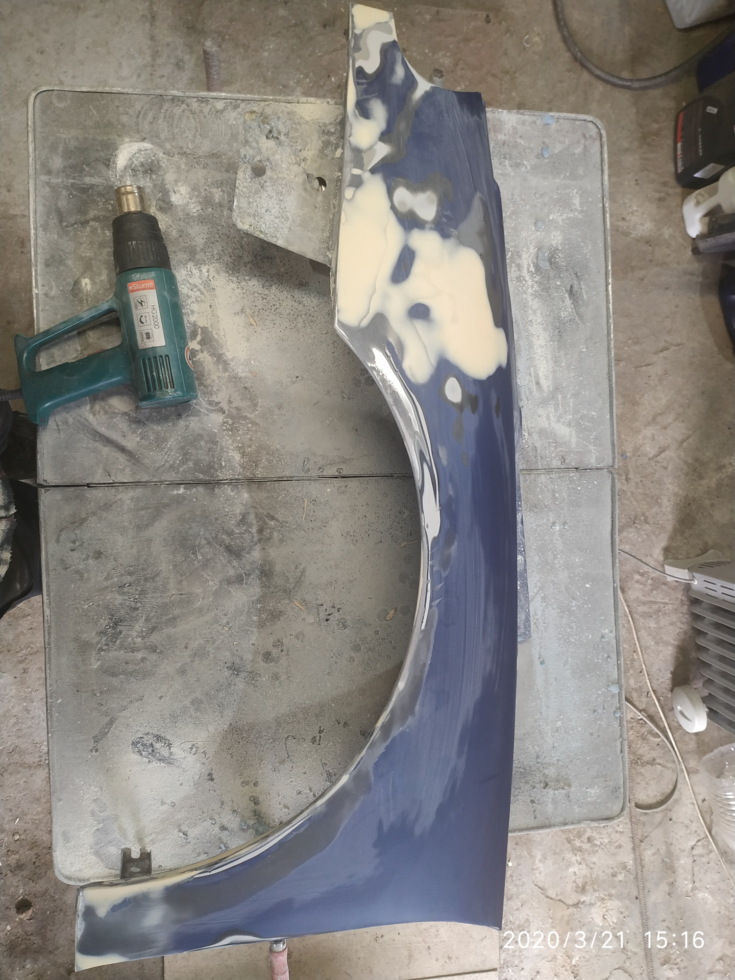 снять переднее крыло логан. рено логан 2 крепление крыла. Logan 2 крепеж крыла. Logan 2 крепеж крыла. дренажные отверстия заднего крыла рено логан 1.