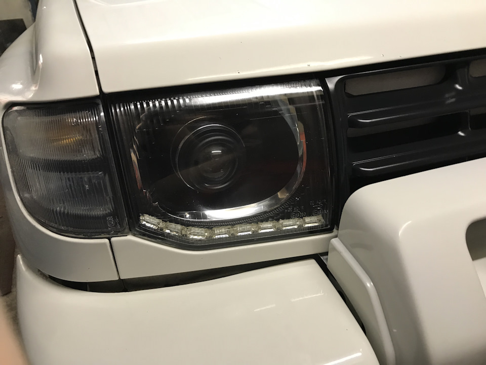 Повторитель поворота. — Toyota RAV4 (II), 1,8 л, 2001 года | другое ...