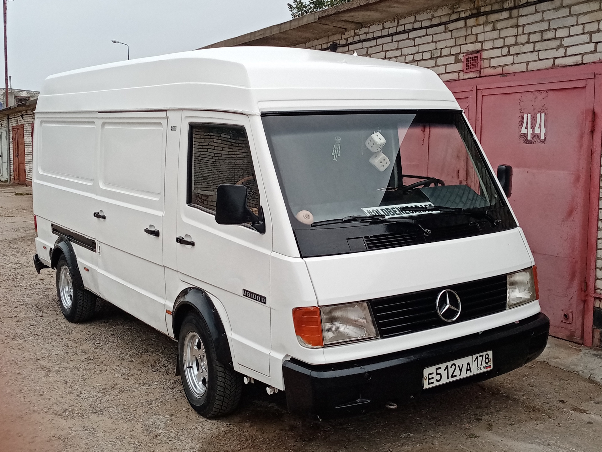 Мерседес 100. Mercedes-Benz mb100. Mercedes-Benz mb100, 1992. Мерседес Бенц МБ 100. Mercedes mb100d.