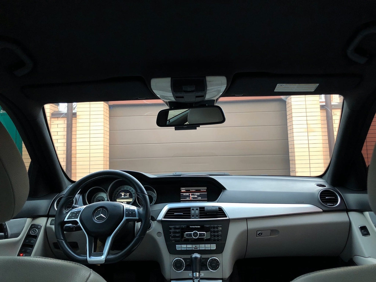 Как снять потолок w204 Чёрный потолок и зеркало с автозатемнением - Mercedes-Benz C-class (W204), 1,8 л