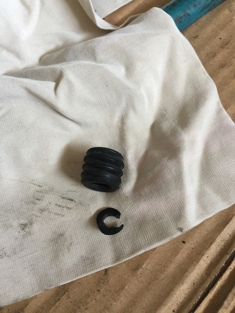 Наблюдение или устранение неполадки в редукторе ГБО — ЛуАЗ 969, 1,2 л ...