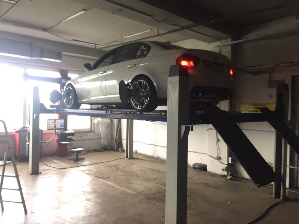 Скрип задних сайлентблоков, Сход-развал. — BMW 3 series (E90), 3,5 л ...