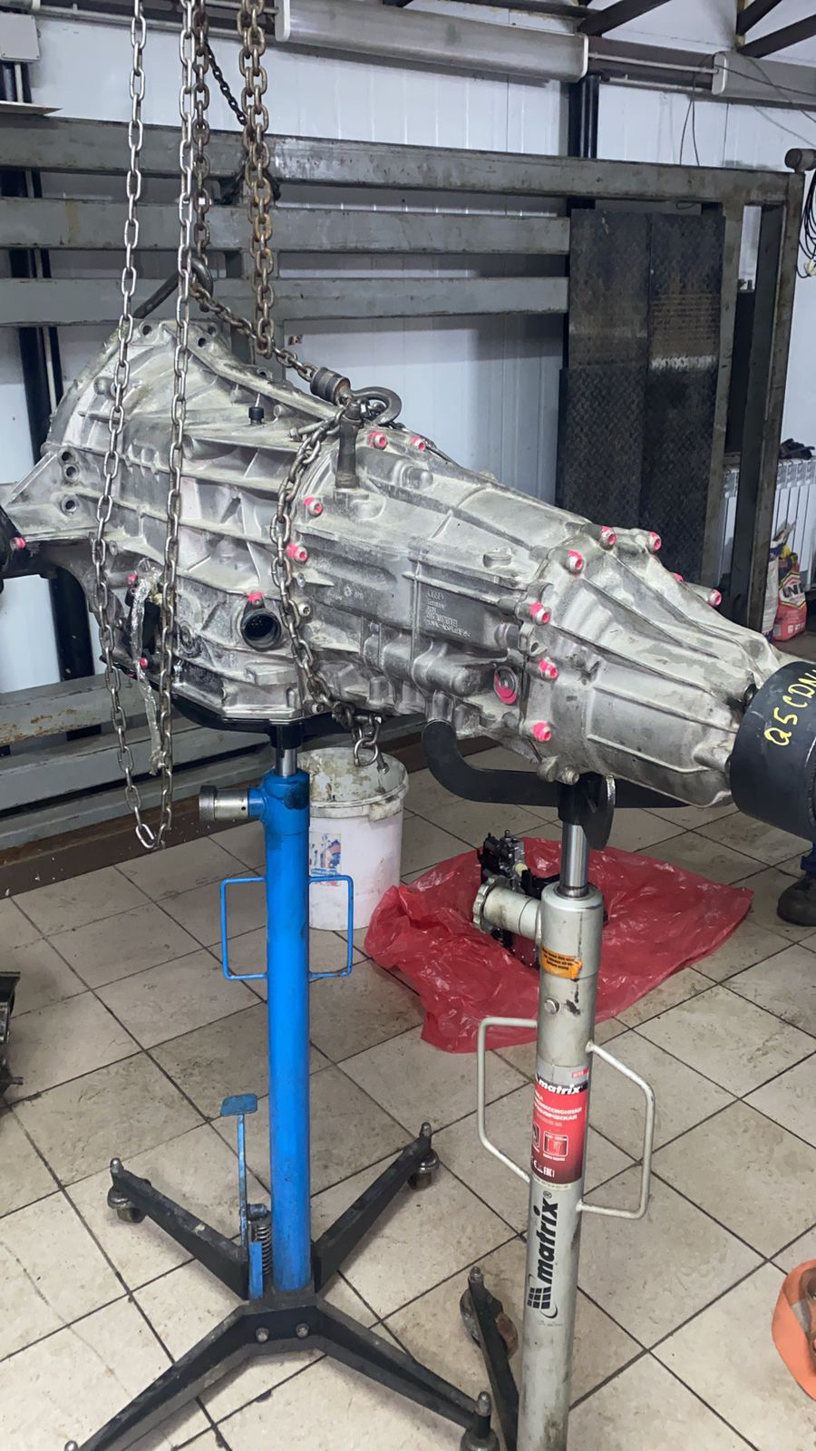 Лопнул корпус, сильные рывки, замена коробки — Audi Q5 (1G), 2 л, 2008 ...