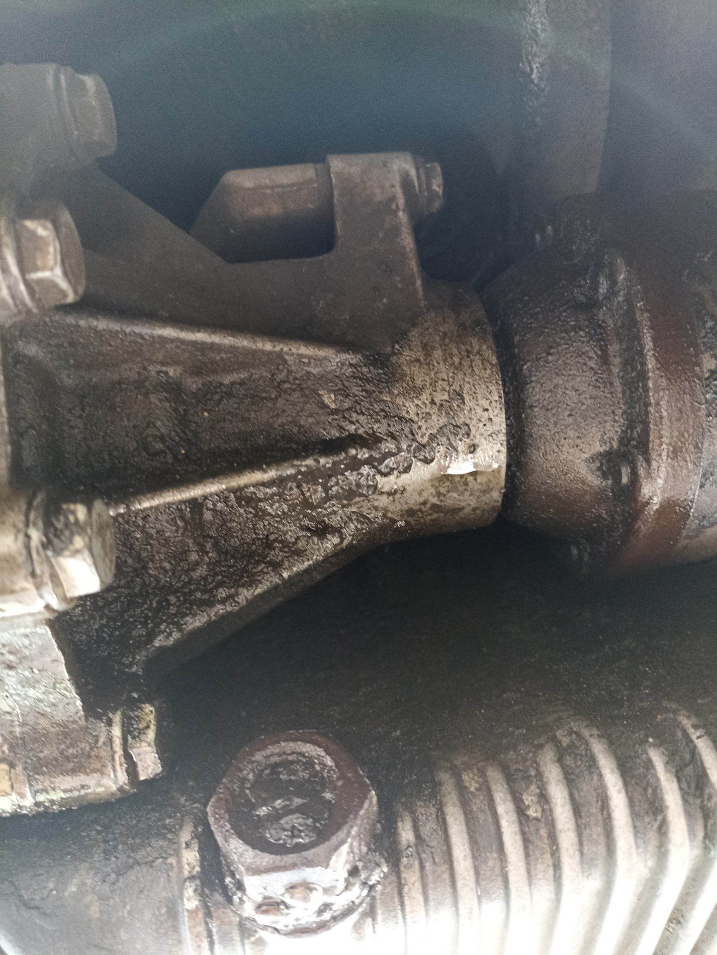 Замена сальника правой полуоси vw T4 syncro — Volkswagen Caravelle (T4 ...