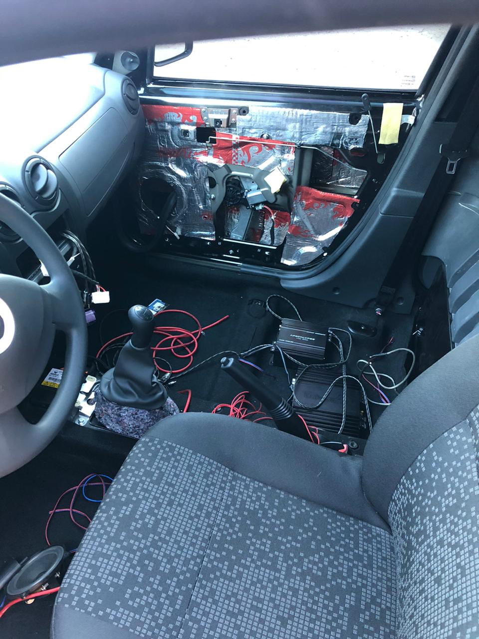 Музыка в Ларгус — Lada Largus Фургон, 1,6 л, 2020 года | автозвук | DRIVE2