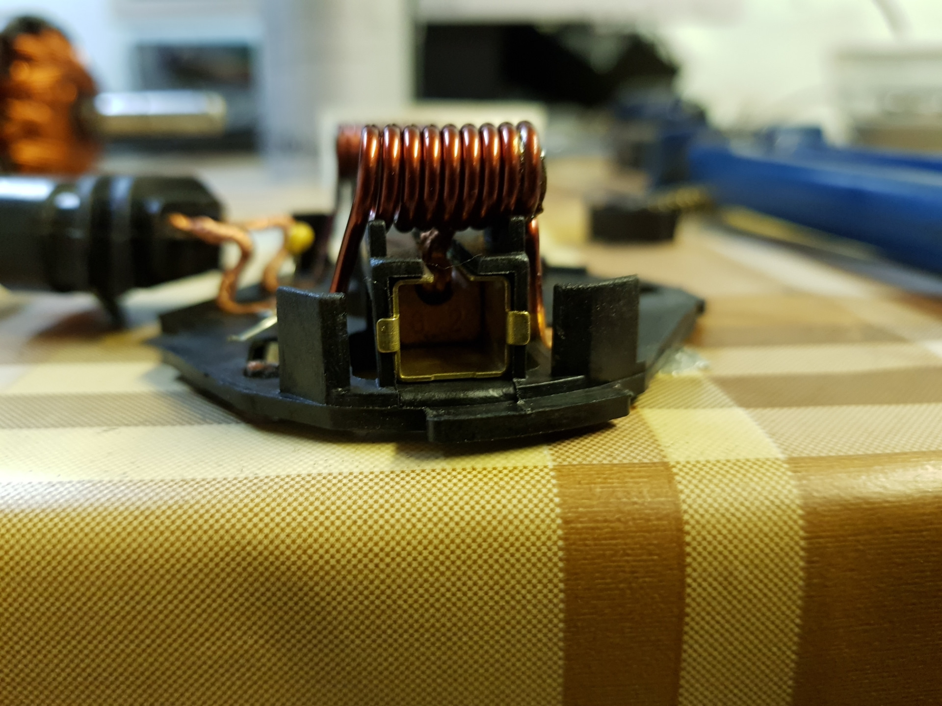 Засвистел моторчик печки — Chevrolet Niva, 1,7 л, 2012 года | своими ...