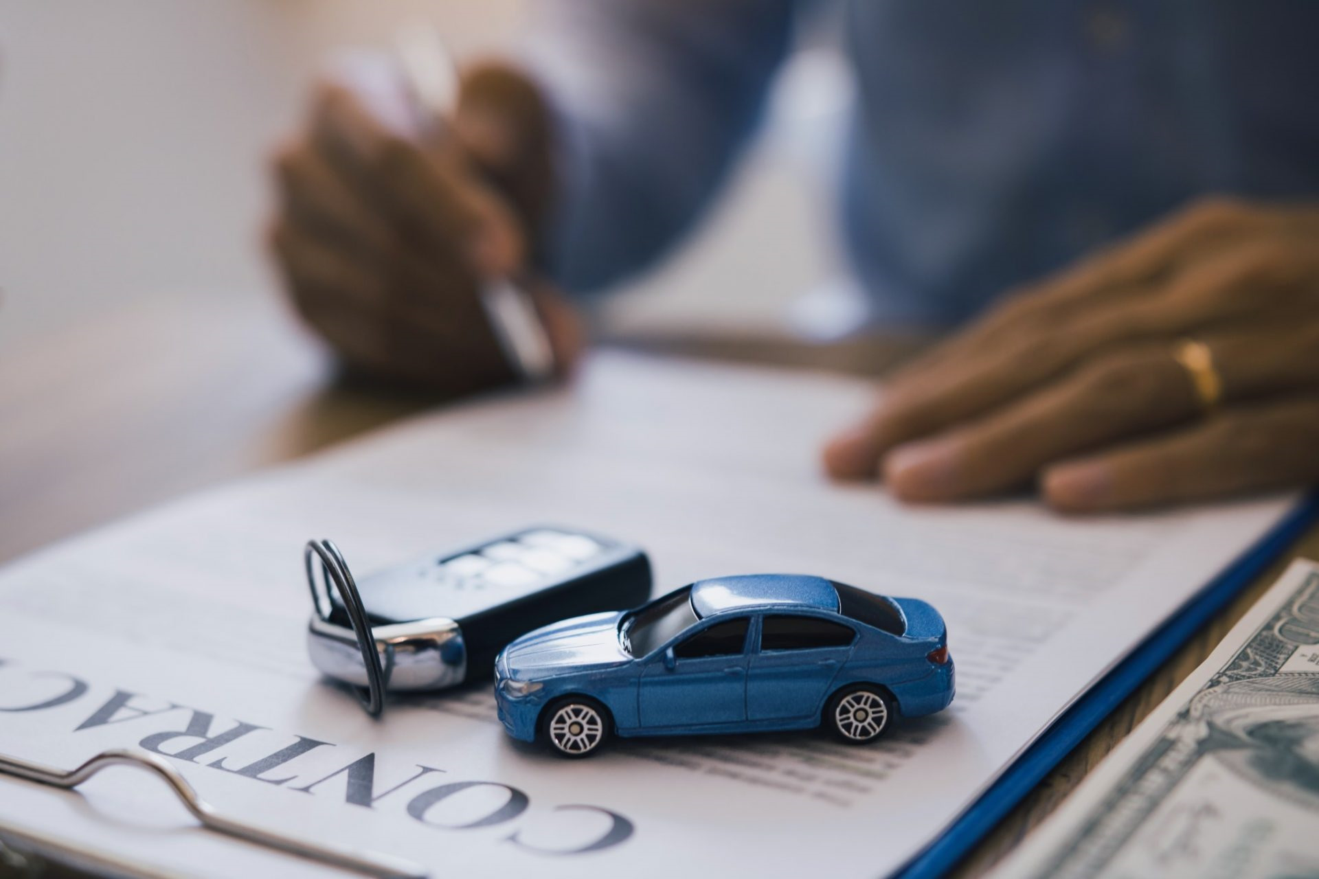 Добросовестный приобретатель авто. Добросовестный приобретатель авто. Покупатель автомобиля. Судебная машина. Добросовестный приобретатель авто.
