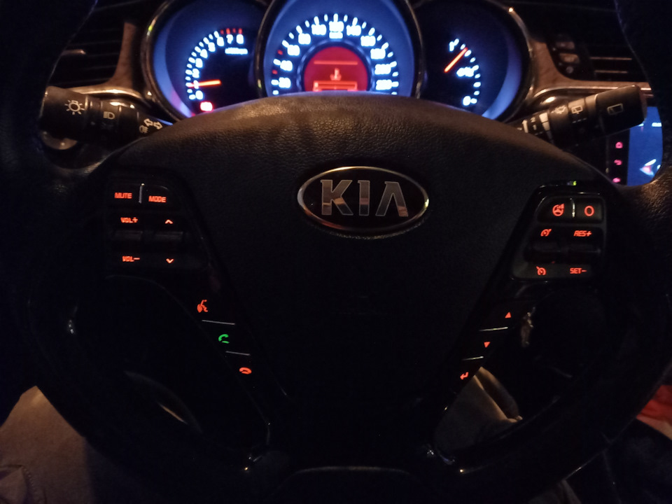 Фото в бортжурнале KIA Ceed SW (2G)