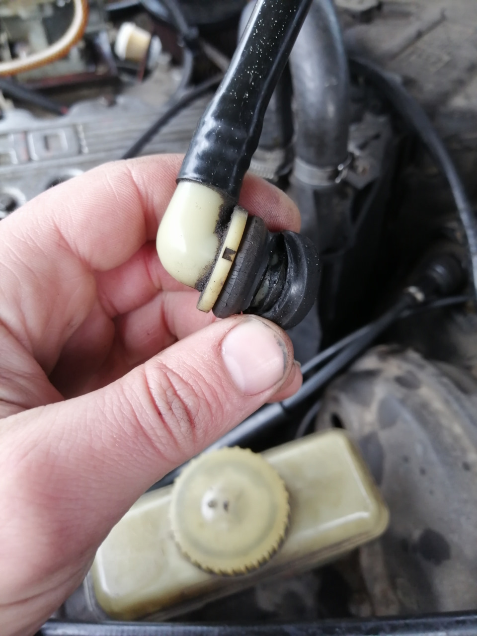 Резинка вакуума тормозов — Opel Ascona B, 1,3 л, 1981 года | запчасти ...