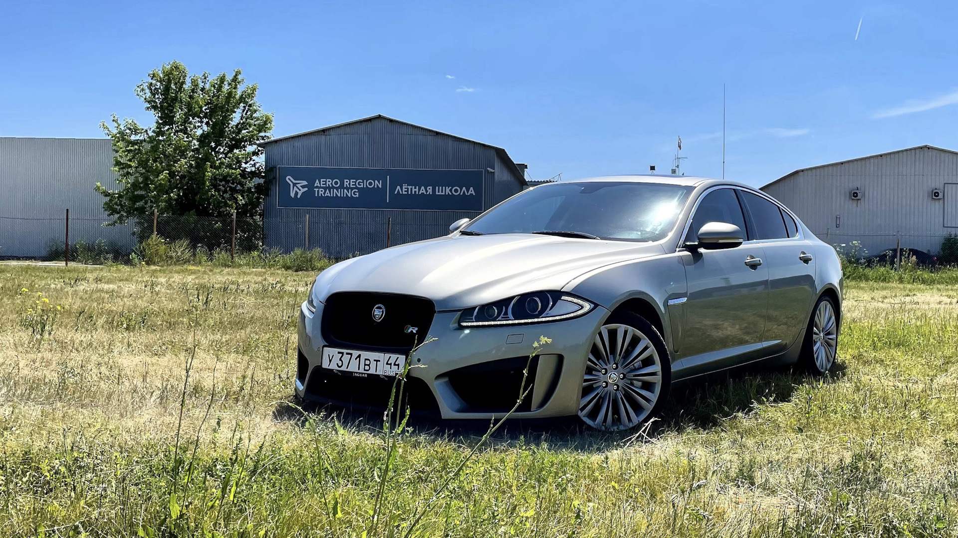 Jaguar XF (1G) 5.0 бензиновый 2012 | 