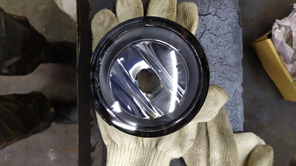 Замена стекла на противотуманной фаре — Nissan X-Trail II (t31), 2 л ...