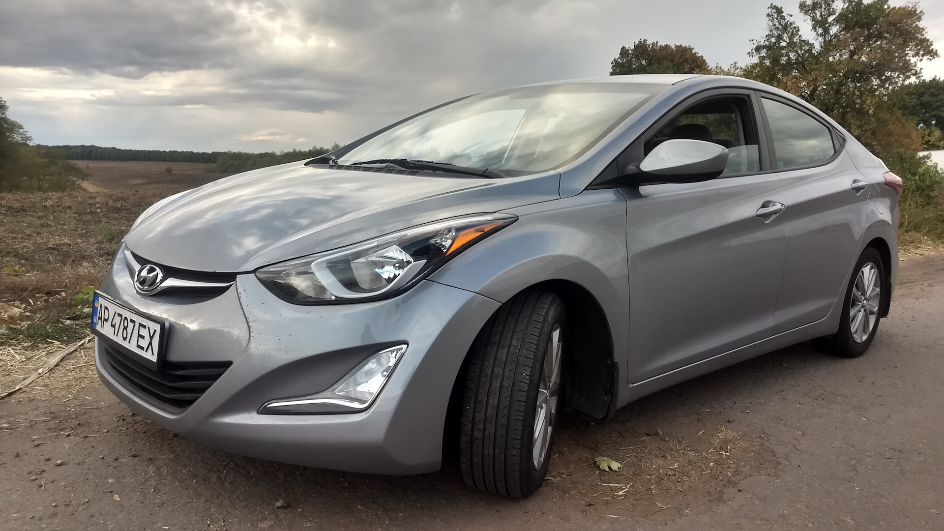 Hyundai elantra drive2