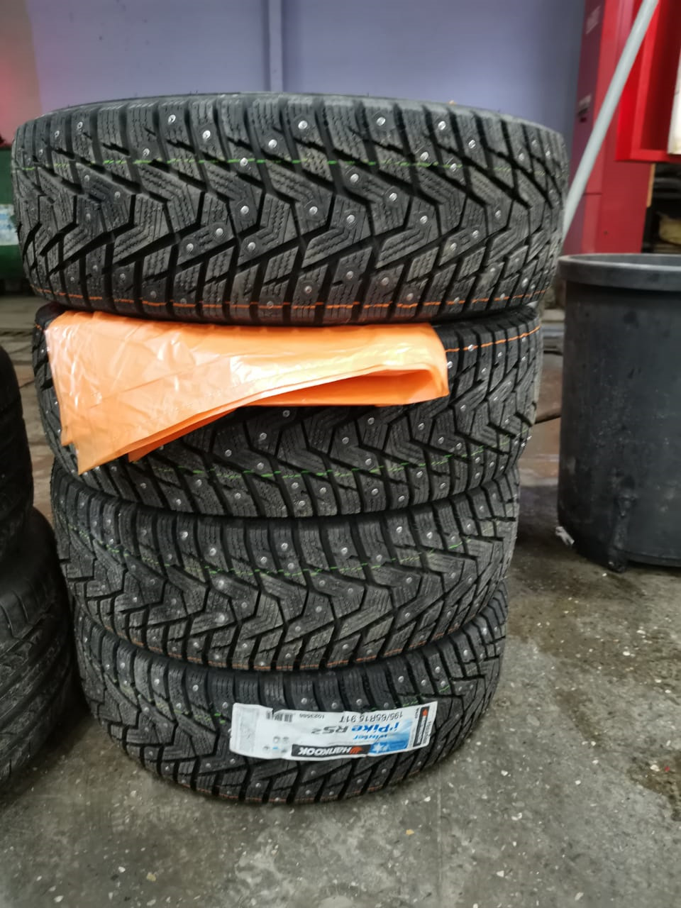 Шины hankook winter. Hankook Winter i*Pike rs2 w429. Резина Hankook Winter i Pike RS 2. Hankook Winter i Pike rs2. Ханкук РС 429.