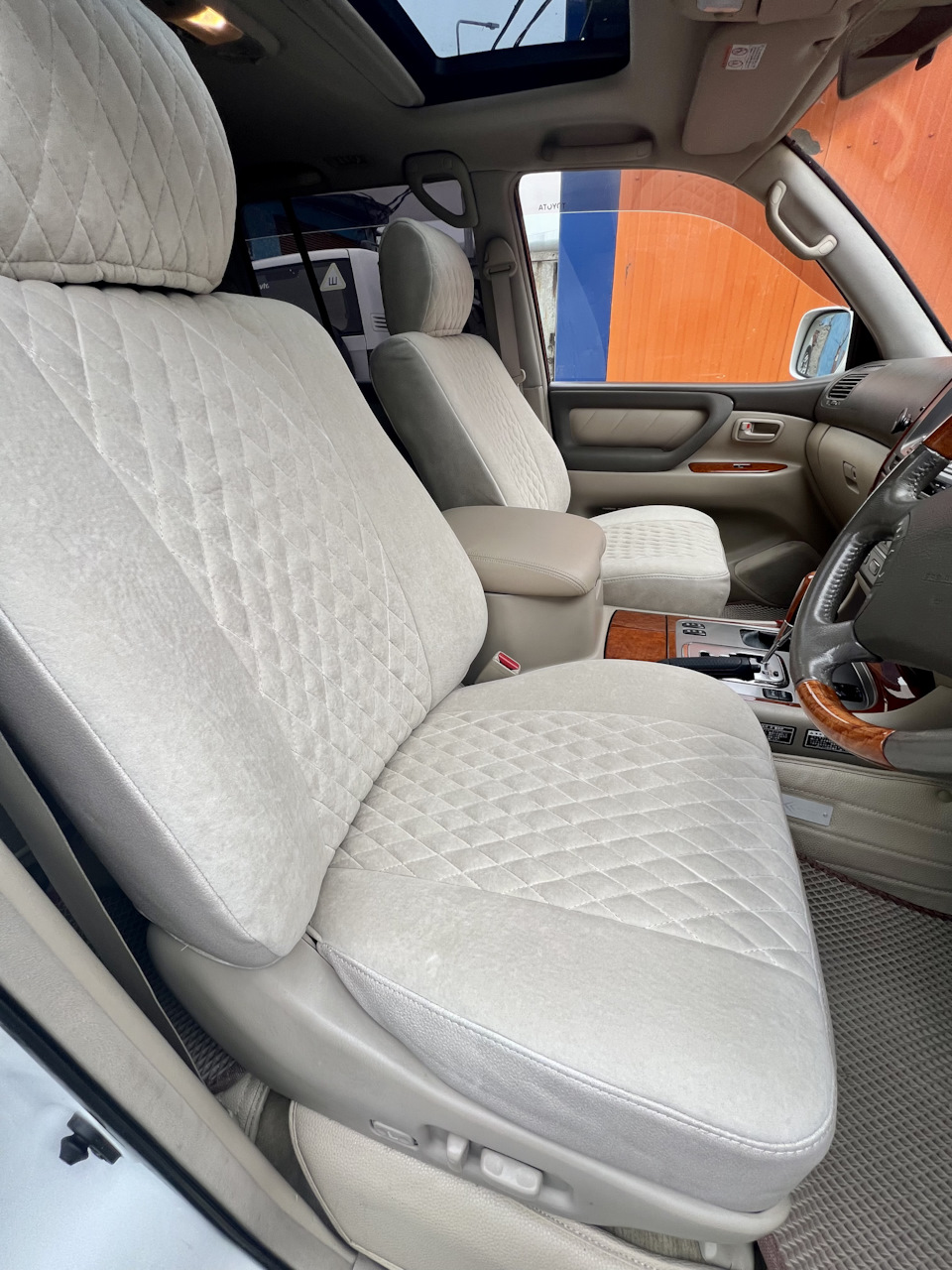 Чехлы на сидения — Toyota Land Cruiser 100, 4,7 л, 2003 года | тюнинг ...