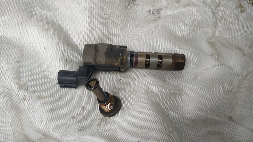 Чистка vvti и сеточки — Toyota Vitz (10), 1,3 л., 2002 года | своими ...