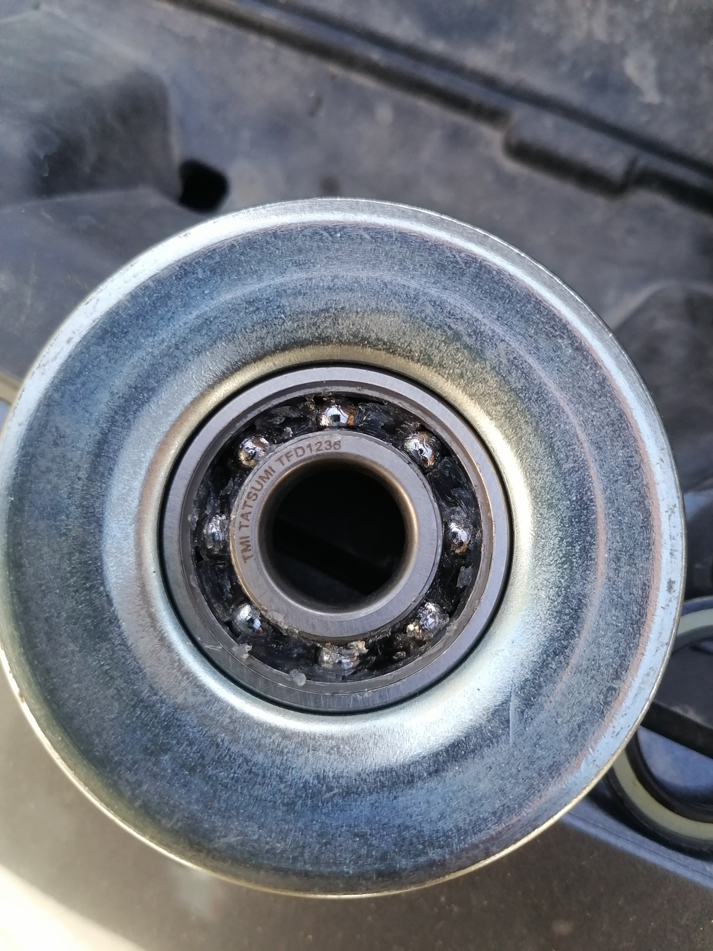 Замена ролика гитары Пежо 308 — Peugeot 308 (1G), 1,6 л, 2010 года ...