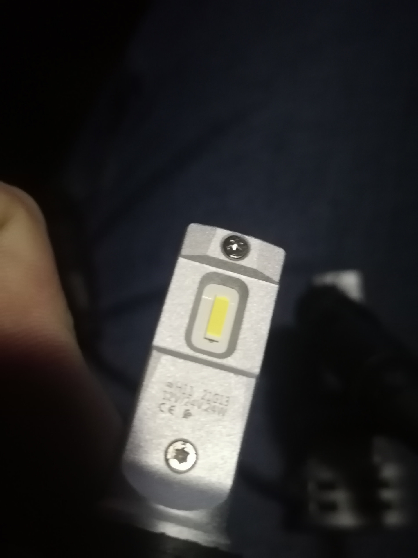 Narva LED h11 в БЛИЖНИЙ — Toyota Corolla (160), 1,6 л, 2013 года