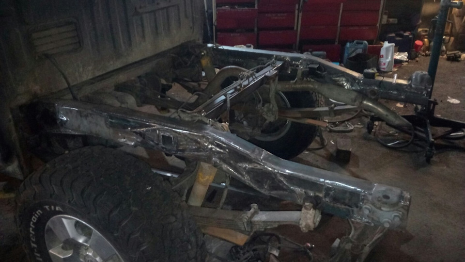 Фото в бортжурнале Nissan Navara (2G)