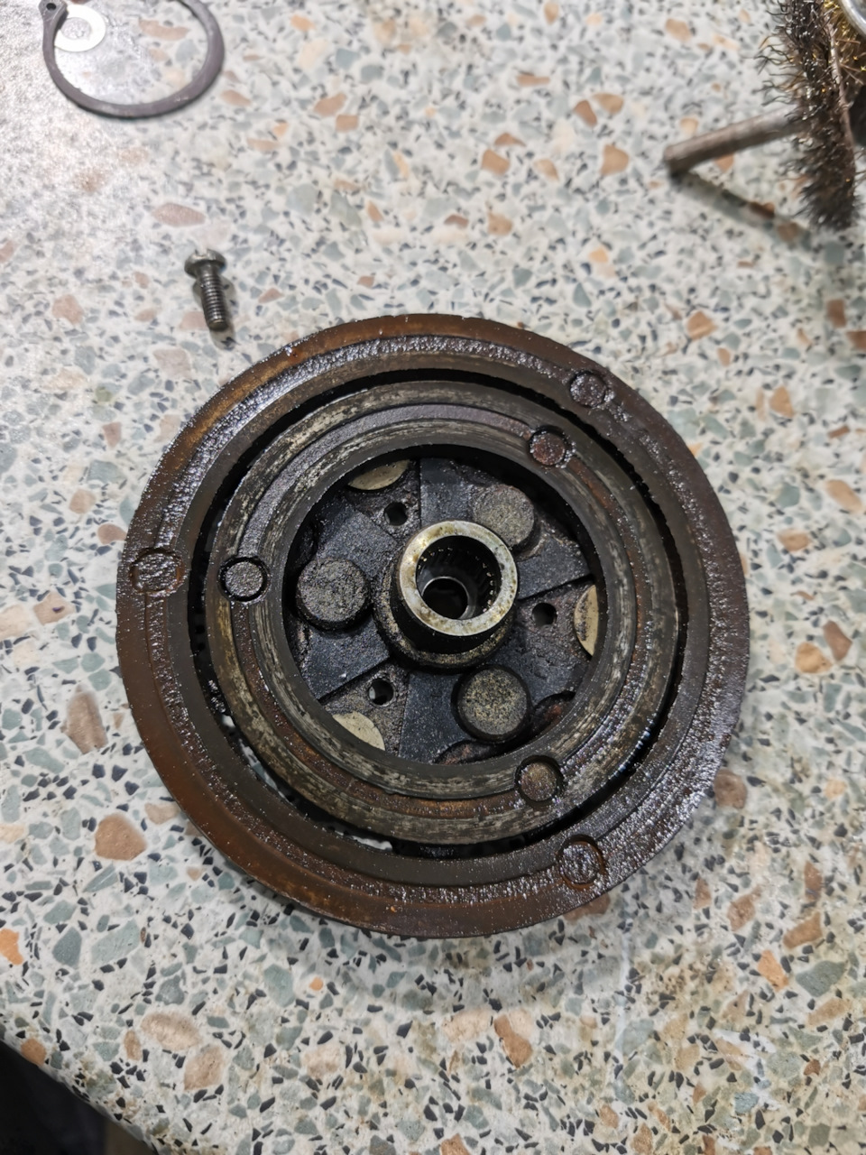 С обратной стороны страшно смотреть — Volkswagen Passat B5