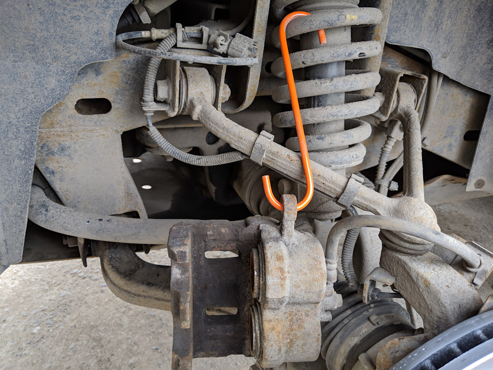 Подвешиваем суппорт на пружину — SsangYong Kyron