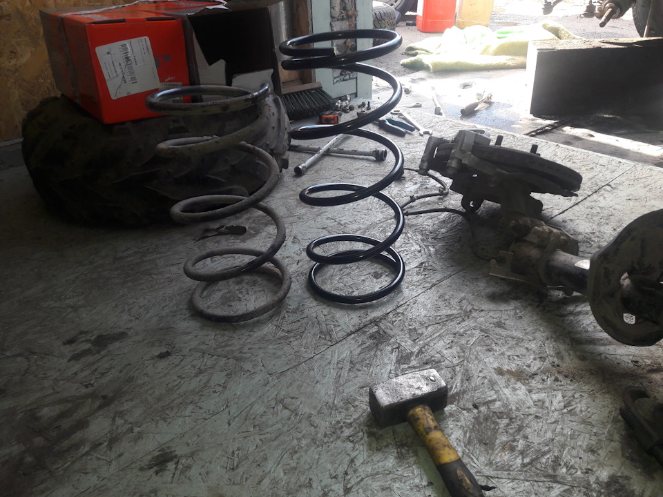 Замена передних пружин — DRIVE2